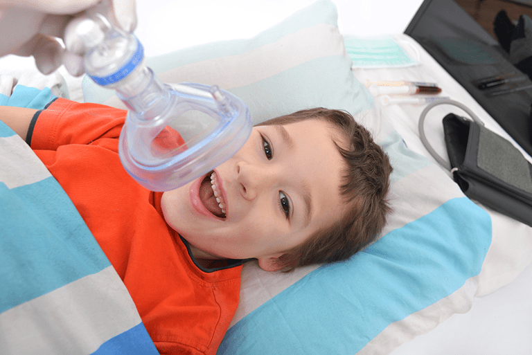 Child with gas mask